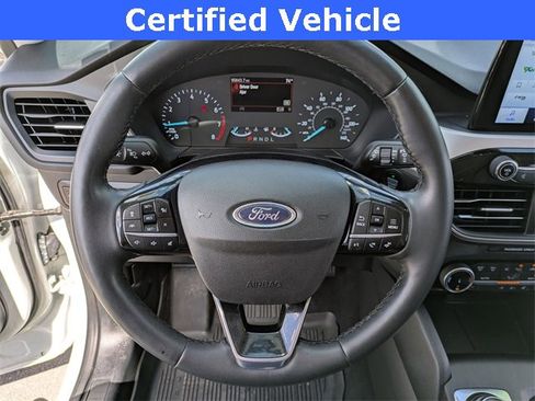 Certified 2022 Ford Escape SE w/ SE Sport Appearance Package image 9