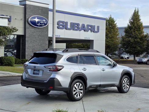 New 2025 Subaru Outback Premium image 6