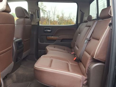 Used 2018 Chevrolet Silverado 1500 High Country image 26