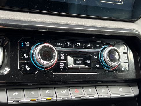 Used 2023 GMC Sierra 1500 AT4 image 20