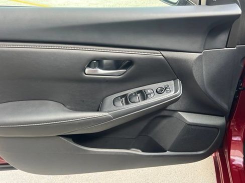 Used 2023 Nissan Sentra SV w/ All-Weather Package FWD image 7