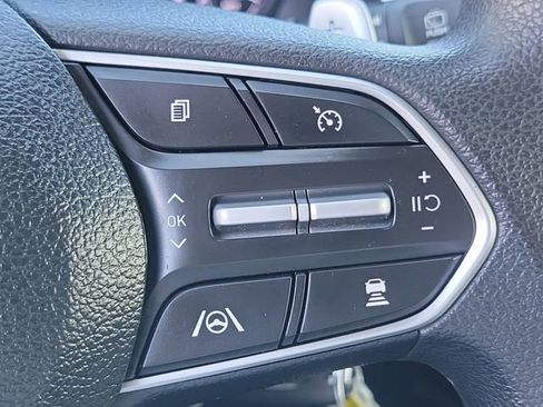 Certified 2023 Hyundai Santa Fe SE image 9