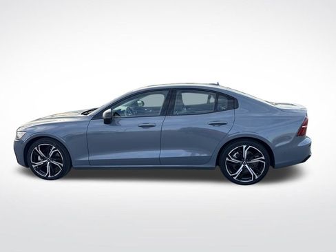 Used 2024 Volvo S60 B5 Plus image 2