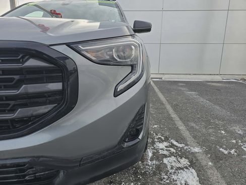 Used 2020 GMC Terrain SLT w/ Preferred Package image 9