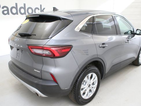 Used 2023 Ford Escape Active AWD/4WD image 9