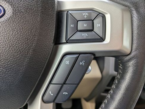 Used 2017 Ford F150 Lariat image 24