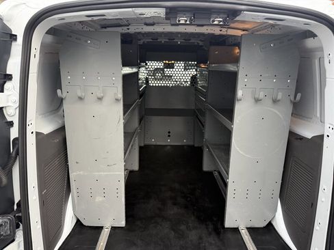 Used 2022 Ford Transit Connect XL image 13