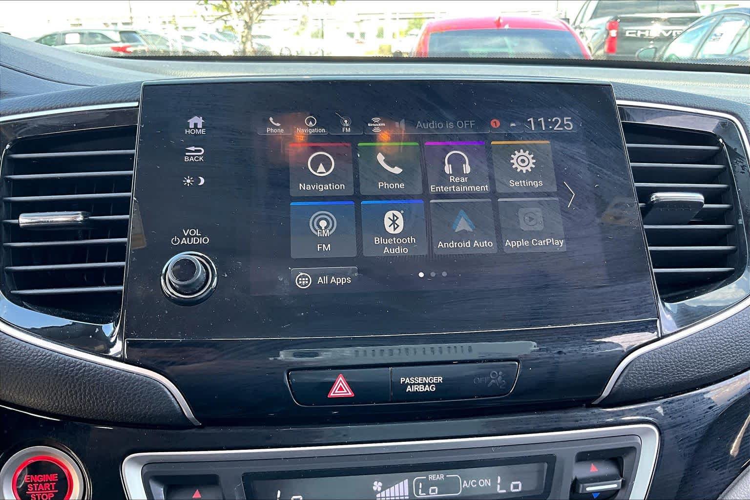 Used 2019 Honda Pilot Touring image 32