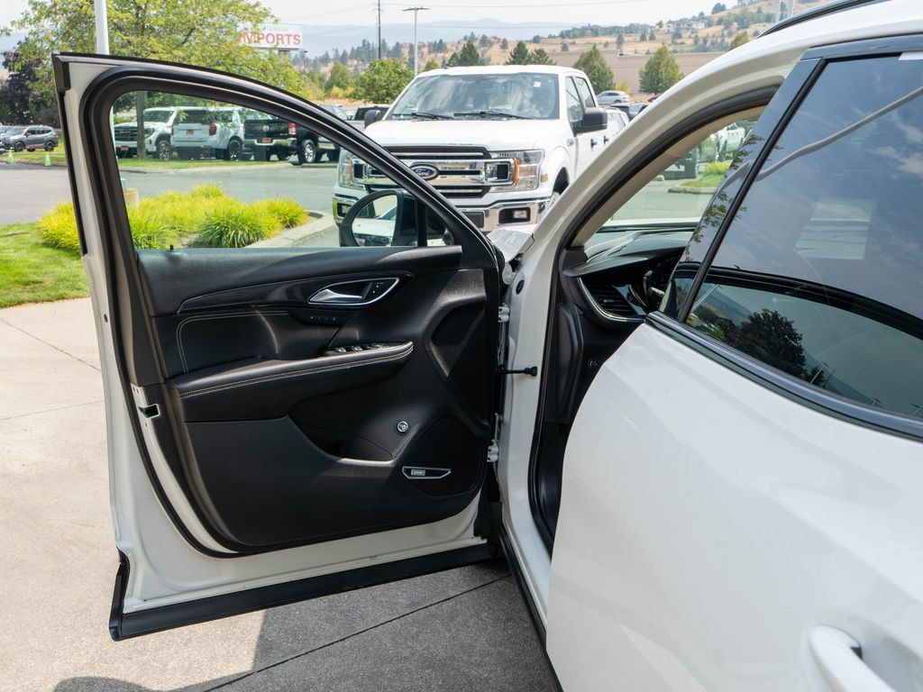 Certified 2023 Buick Envision Essence w/ Technology Package I AWD/4WD image 16
