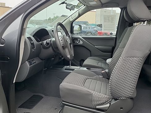 Used 2019 Nissan Frontier SV AWD/4WD image 13