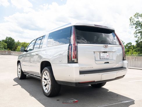 Used 2019 Cadillac Escalade ESV Premium Luxury AWD/4WD image 5