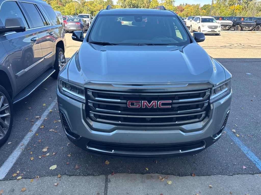 Used 2023 GMC Acadia AT4 w/ Technology Package AWD/4WD image 3