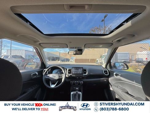 New 2026 Hyundai Venue SEL FWD image 4