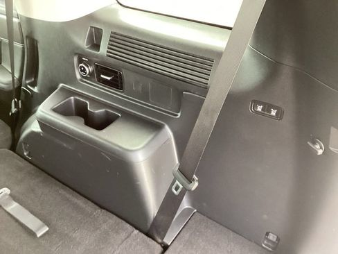 Used 2025 Hyundai Santa Fe SEL FWD image 18