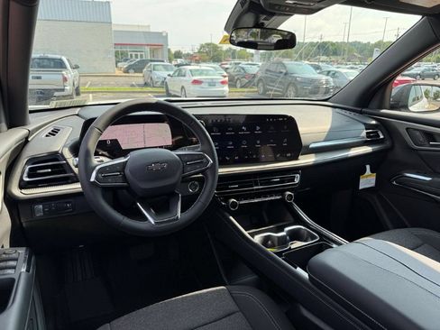 New 2026 Chevrolet Traverse LT w/ Midnight/Sport Edition FWD image 16