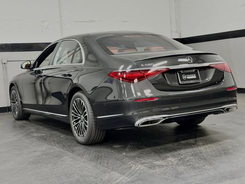 Used 2024 Mercedes-Benz S 580 4MATIC Sedan image 10