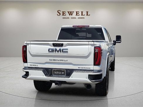 Used 2024 GMC Sierra 2500 Denali Ultimate AWD/4WD image 5