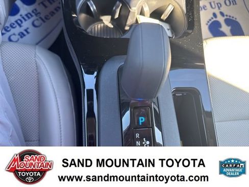 Used 2024 Toyota Prius XLE image 20