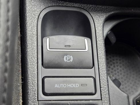 Used 2009 Volkswagen Tiguan SE AWD/4WD image 19
