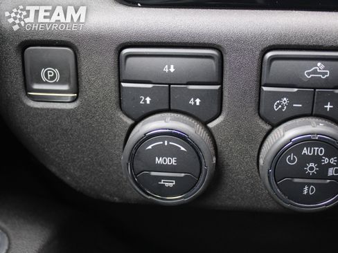 Certified 2024 Chevrolet Silverado 3500 LT w/ Convenience Package image 20