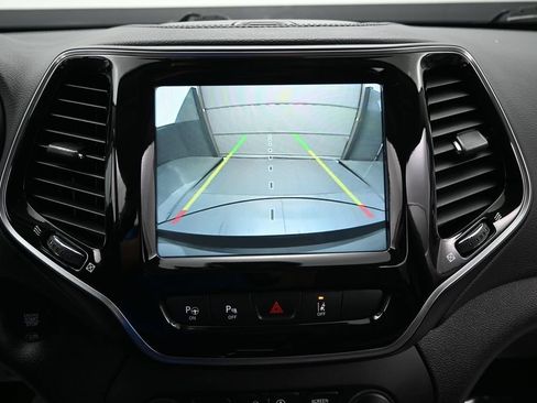 Used 2021 Jeep Cherokee Limited AWD/4WD image 19