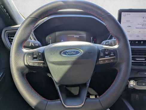 Used 2024 Ford Escape ST-Line w/ Tech Pack #1 image 11