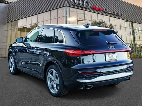 New 2025 Audi Q5 Prestige image 2
