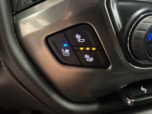 Used 2018 Chevrolet Silverado 1500 LTZ w/ Sport Package AWD/4WD image 24