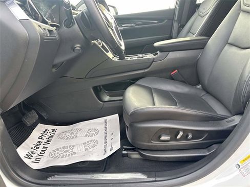 Certified 2023 Cadillac XT5 Premium Luxury image 18