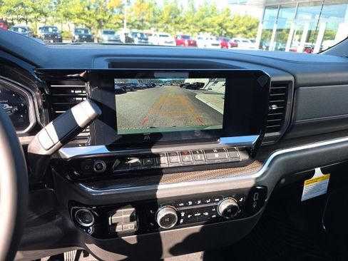 New 2026 Chevrolet Silverado 1500 LT image 18