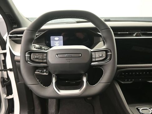 New 2026 Jeep Cherokee Limited image 32