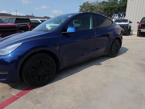 Used 2020 Tesla Model Y Long Range AWD/4WD image 13