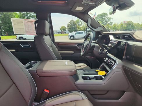 Used 2026 GMC Sierra 2500 Denali w/ Denali Reserve Package AWD/4WD image 7