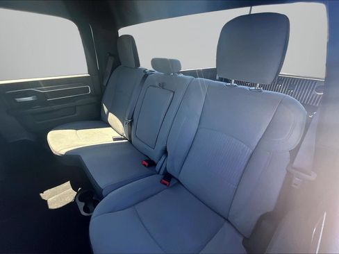 Used 2024 RAM 2500 Big Horn AWD/4WD image 24