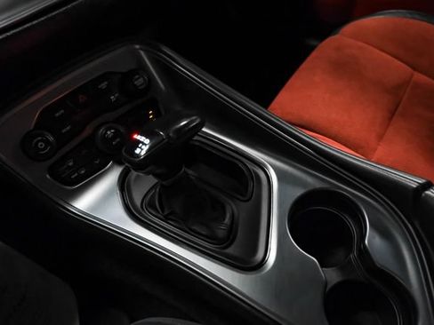 Used 2017 Dodge Challenger R/T RWD image 20