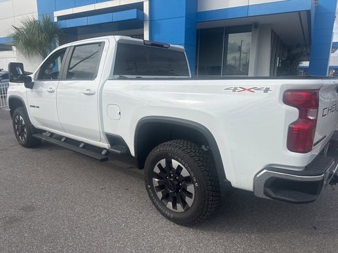 Used 2020 Chevrolet Silverado 2500 LT w/ All Star Edition image 4