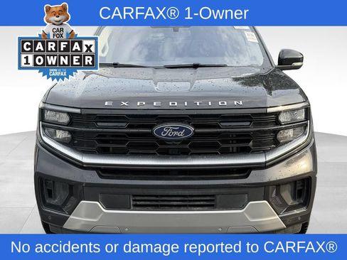 Used 2025 Ford Expedition Max Platinum w/ Driver's Package AWD/4WD image 2