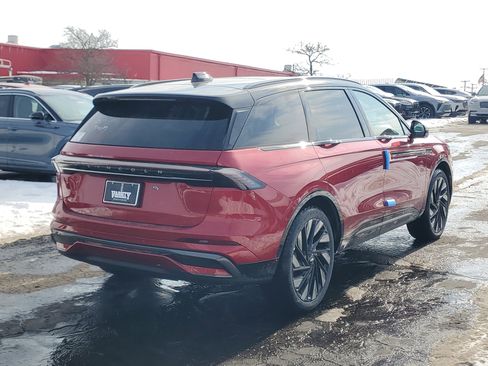 New 2026 Lincoln Nautilus Reserve w/ Jet Appearance Package image 4