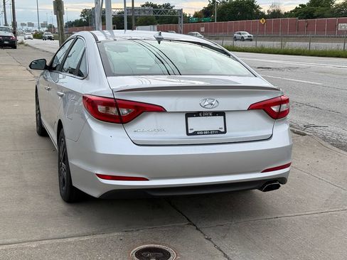 Used 2017 Hyundai Sonata SE FWD image 9