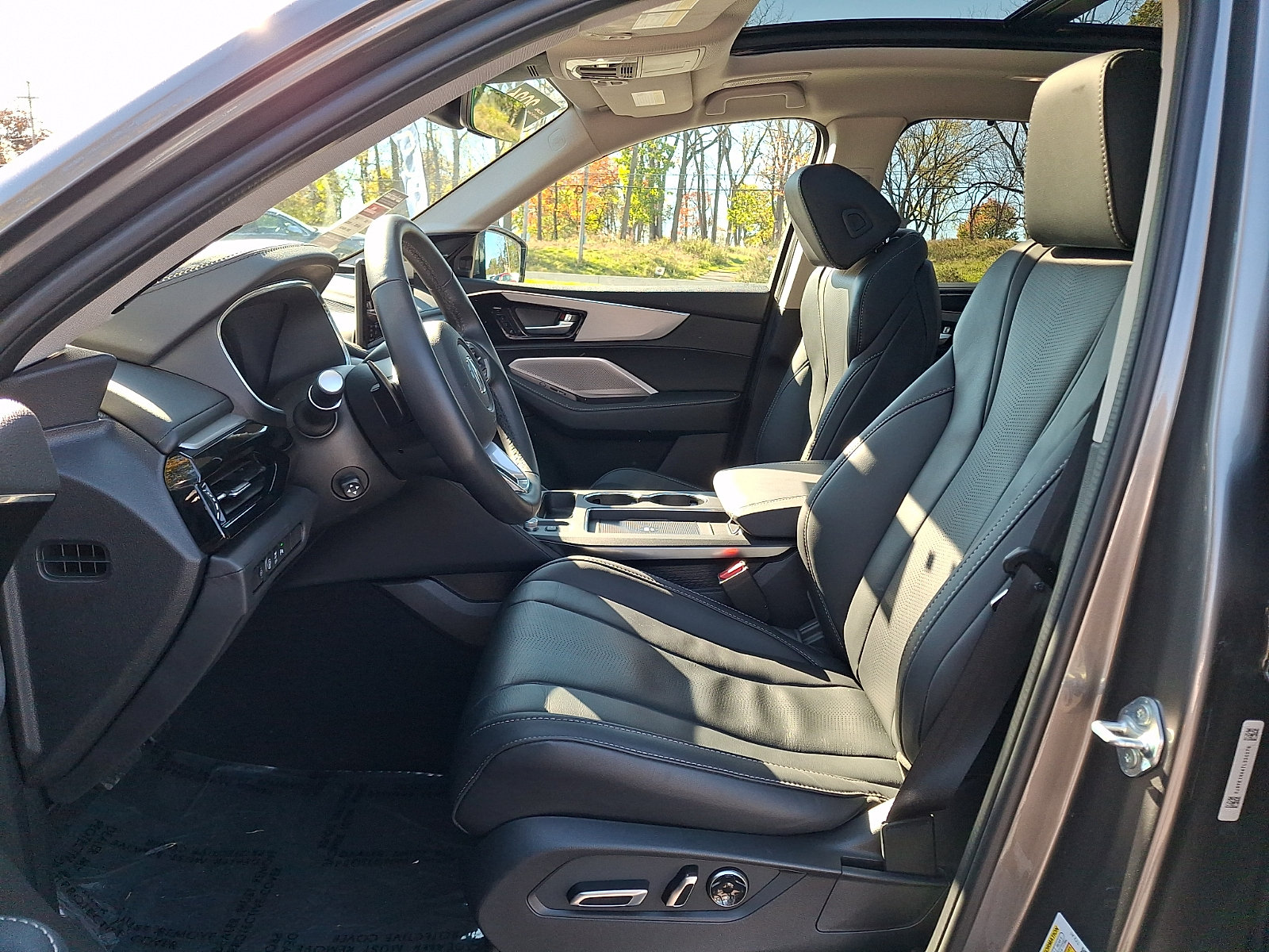 Certified 2026 Acura MDX w/ Technology Package AWD/4WD image 13