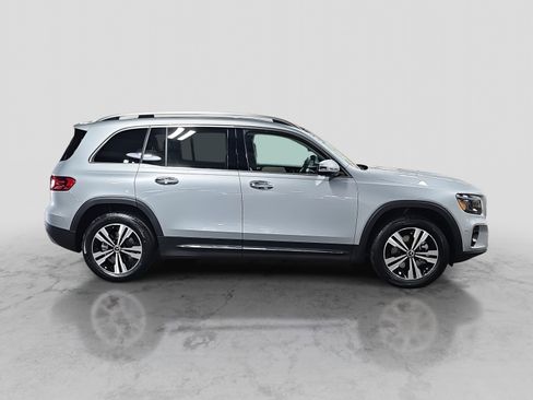 New 2026 Mercedes-Benz GLB 250 image 4