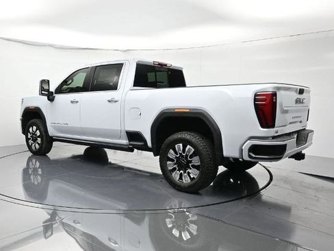 New 2026 GMC Sierra 2500 Denali w/ Denali Reserve Package image 8