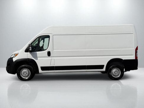 Used 2025 RAM ProMaster 3500 w/ Convenience Group FWD image 2