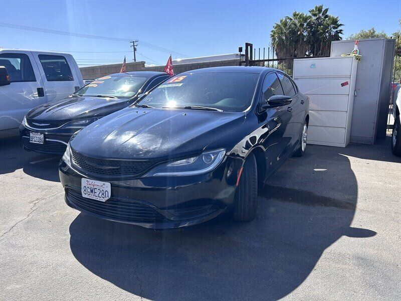 Used 2015 Chrysler 200 Limited w/ Convenience Group FWD image 23