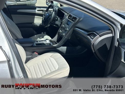 Used 2018 Ford Fusion S FWD image 24