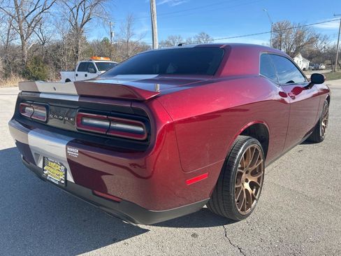 Used 2018 Dodge Challenger R/T RWD image 5