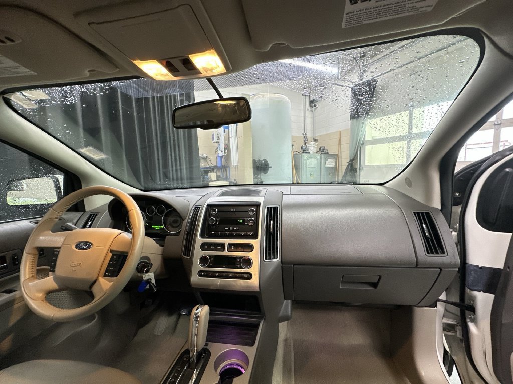 Used 2009 Ford Edge Limited FWD image 30