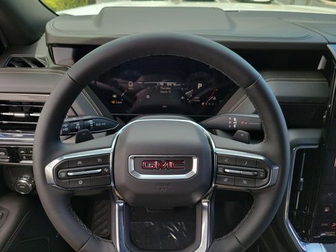 New 2026 GMC Yukon XL Elevation image 25