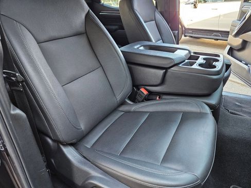 Used 2025 GMC Sierra 1500 SLT image 26