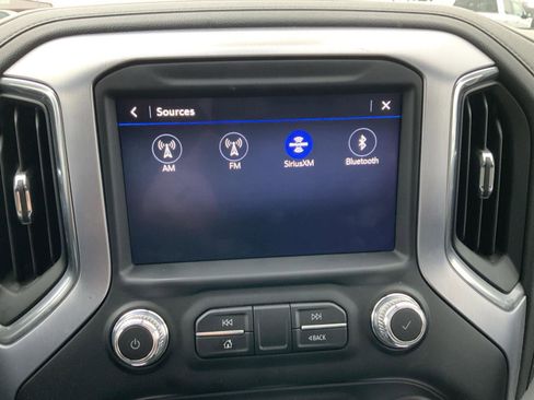 Used 2019 GMC Sierra 1500 SLE w/ SLE Value Package image 38